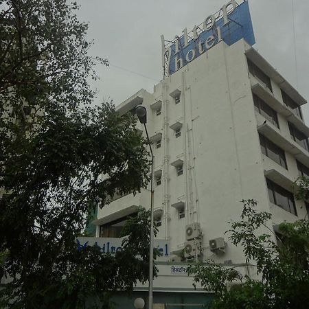 Hiltop Hotel Mumbai Exterior photo