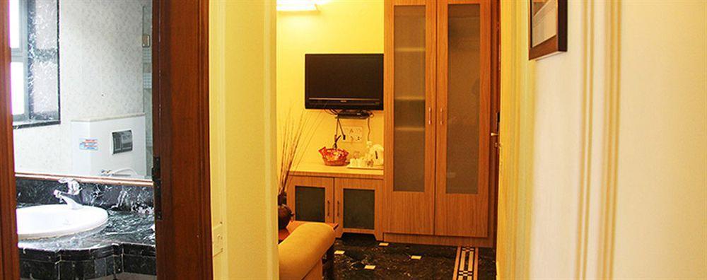 Hiltop Hotel Mumbai Exterior photo