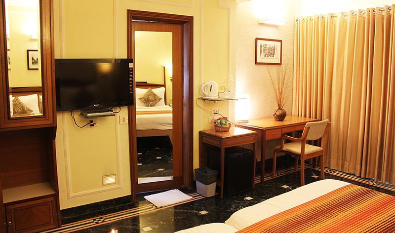 Hiltop Hotel Mumbai Exterior photo
